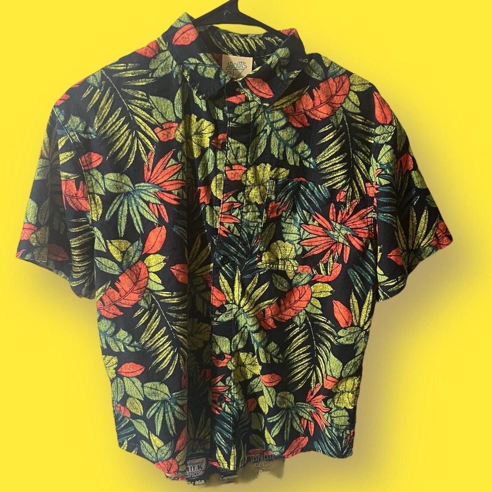 VTG Women’s Thereabouts Hawaiian Aloha Tropical Floral Colorful SS Shirt Y2k L